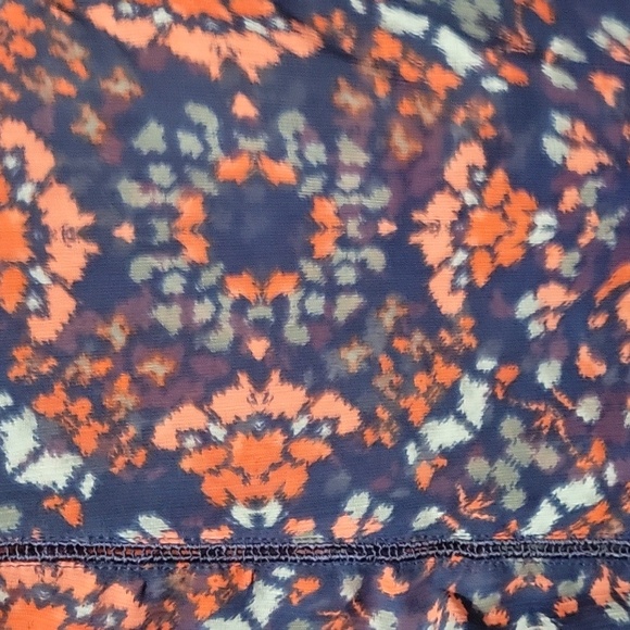 Ana size large  sheer sleeveless top. - Picture 2 of 8